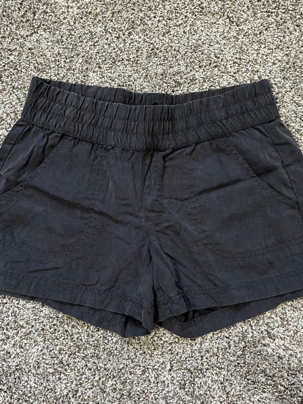 Athleta Benicia Shorts, Women's size 6, Grey